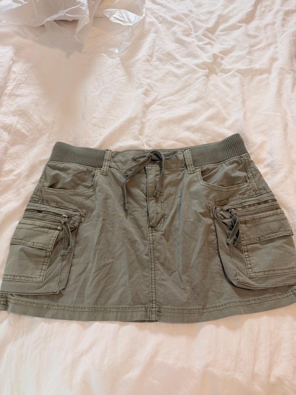 AE Snappy Stretch High-Waisted Cargo Mini Skort